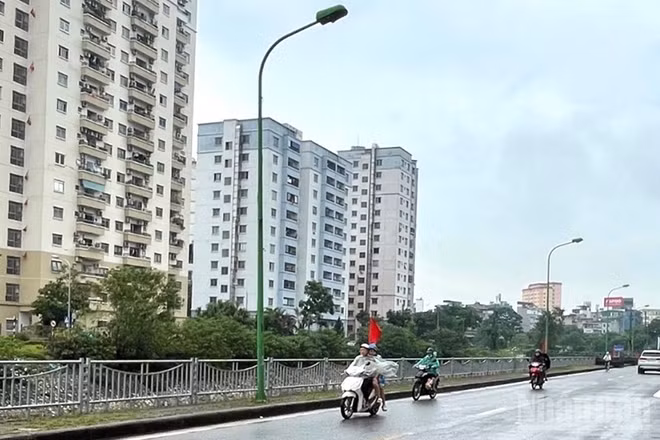 Dự báo khu vực Hà Nội có lúc có mưa rào và dông, cục bộ có nơi mưa to. (Ảnh minh họa: Đ.T)