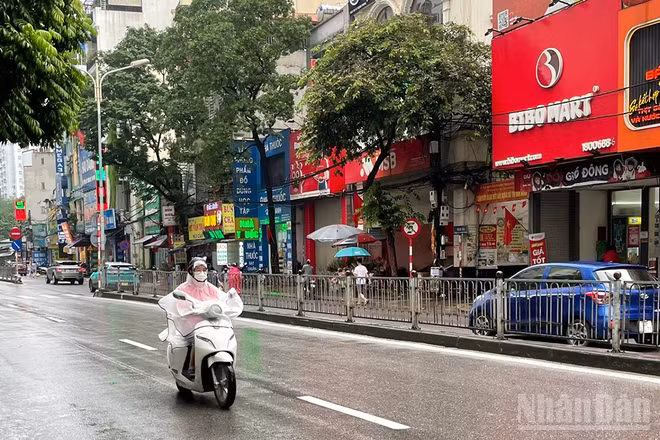 Dự báo khu vực Hà Nội từ chiều tối nay có mưa, trời chuyển rét. (Ảnh minh họa: Đ.T)