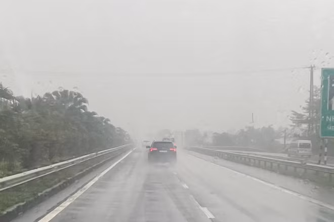 Dự báo khu vực vùng núi phía bắc có mưa rào và dông rải rác. (Ảnh minh họa: Đ.T)