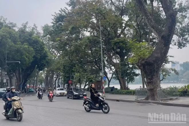 Dự báo khu vực Hà Nội không mưa, sáng và đêm trời rét. (Ảnh: Đ.T)