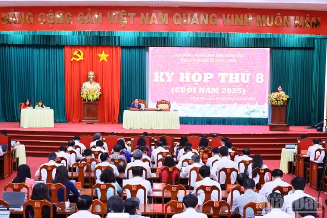 Quang cảnh Kỳ họp thứ 8 Hội đồng nhân dân tỉnh Đồng Nai.