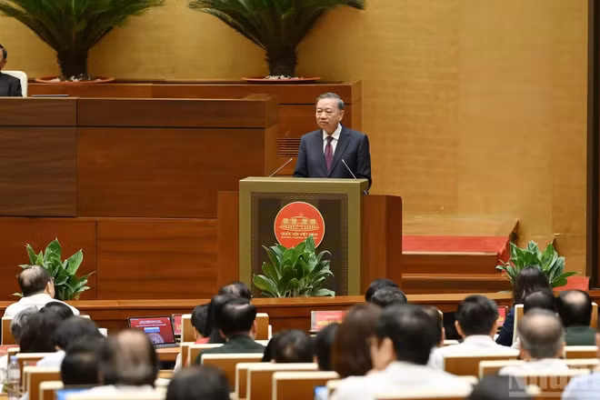 Tổng Bí thư, Chủ tịch nước Tô Lâm phát biểu chỉ đạo Hội nghị toàn quốc sơ kết 1 năm vận hành mô hình tổ chức tổng thể của hệ thống chính trị và mô hình chính quyền 3 cấp.