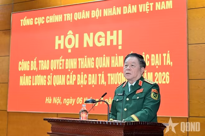 Đại tướng Nguyễn Trọng Nghĩa phát biểu chúc mừng, giao nhiệm vụ đối với cán bộ được thăng quân hàm, nâng lương năm 2026.