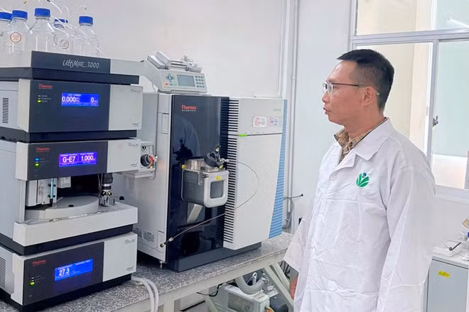 Đánh giá chất lượng nông sản bằng AI được tích hợp nhiều phương pháp, trong đó có phân tích hóa lý. (Ảnh: MINH HIẾU)