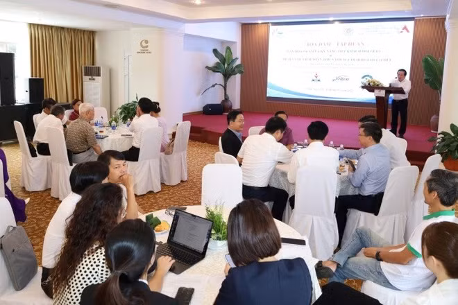 Tại chương trình "Văn hóa Islam và kỹ năng tiếp khách Hồi giáo và Dịch vụ du lịch thân thiện với người Hồi giáo tại Huế”.