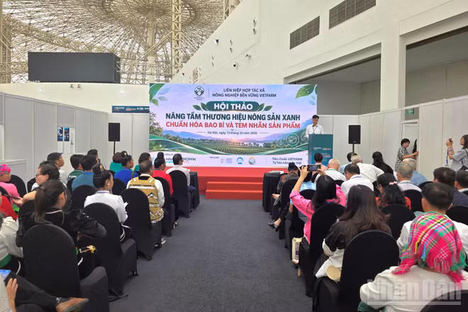 Hội thảo “Nâng tầm thương hiệu nông sản xanh - Chuẩn hóa bao bì và tem nhãn sản phẩm”. (Ảnh: KIM DUNG)