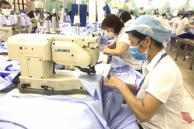 Kết nối nguồn lực là một trong những điều kiện quan trọng để doanh nghiệp nhỏ và vừa nâng cao năng lực cạnh tranh, mở rộng quy mô và tham gia sâu hơn vào chuỗi giá trị. (ẢNH: AN NGUYÊN)
