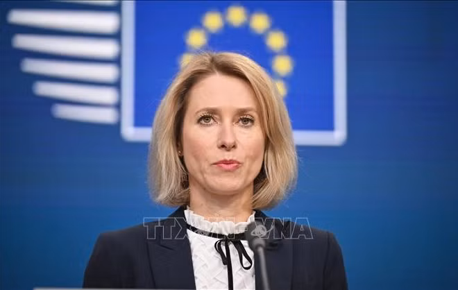 Đại diện cấp cao của EU về chính sách an ninh và đối ngoại Kaja Kallas phát biểu trong một cuộc họp báo tại Brussels, Bỉ. (Ảnh: AA/TTXVN)