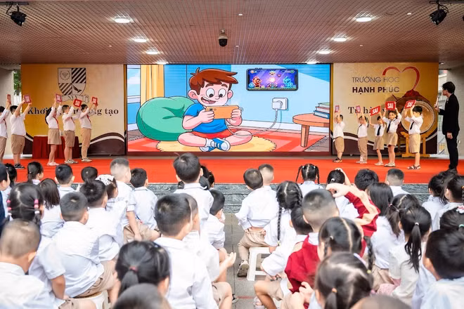 Học sinh hào hứng tham gia chương trình. (Ảnh: BTC)