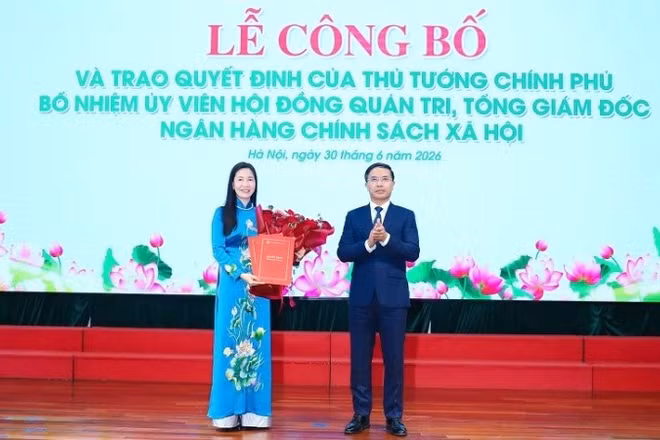 Lễ công bố và trao Quyết định bổ nhiệm của Thủ tướng Chính phủ cho đồng chí Nguyễn Thị Hằng - Ủy viên Hội đồng quản trị, Tổng Giám đốc Ngân hàng Chính sách xã hội.