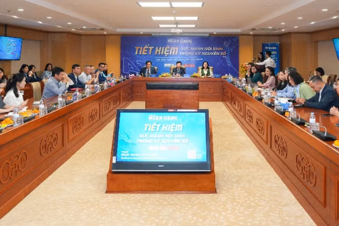 Toàn cảnh tọa đàm.