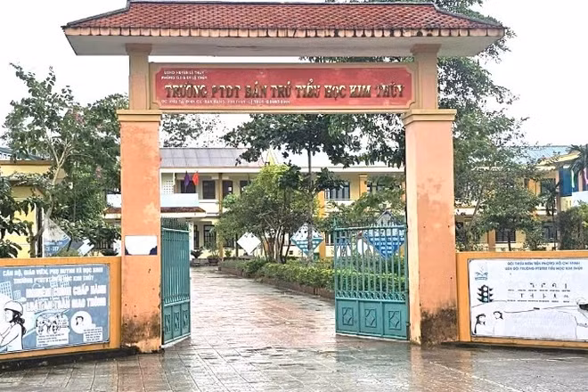 Trường phổ thông dân tộc bán trú tiểu học Kim Thủy nơi xảy ra vụ ngộ độc thực phẩm tập thể gây bức xúc dư luận tại xã Kim Ngân, tỉnh Quảng Trị.