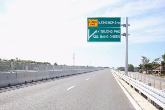 Điểm dừng nghỉ được đầu tư trên cao tốc bắc-nam tại nút giao Quốc lộ 9C thuộc xã Trường Phú, tỉnh Quảng Trị.