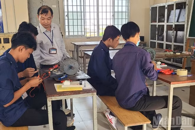 Trường cao đẳng Tiền Giang tổ chức cho sinh viên thực hành. (Ảnh NGUYỄN SỰ)