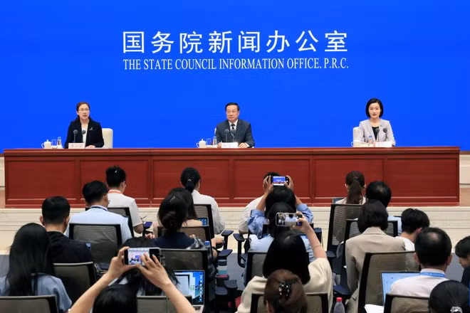 Họp báo công bố tình hình kinh tế sáu tháng đầu năm 2026 của Trung Quốc. (Ảnh: Tân Hoa xã)