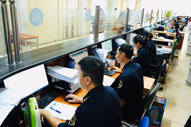 Thông quan tập trung góp phần rút ngắn thời gian xử lý thủ tục cho doanh nghiệp. (Ảnh: CHQ) 