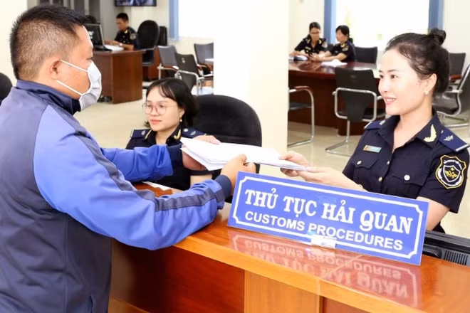 Hoàn thiện thể chế hải quan được kỳ vọng góp phần cải thiện môi trường kinh doanh và nâng cao năng lực cạnh tranh.