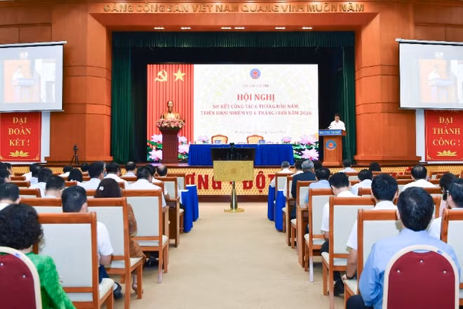 Toàn cảnh hội nghị. 