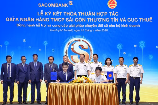 Toàn cảnh lễ ký kết.