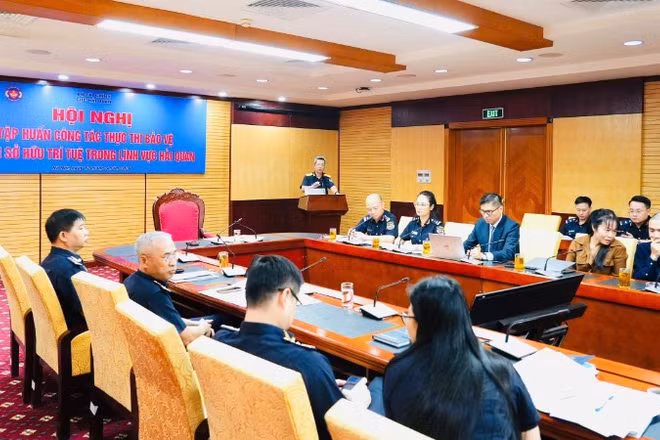 Hình ảnh tại hội nghị tập huấn. 