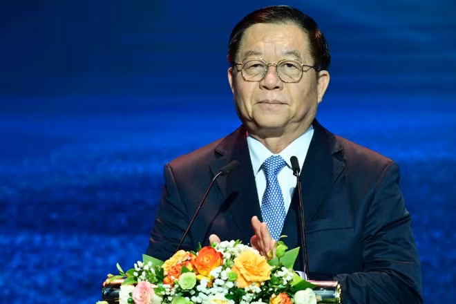 Đồng chí Nguyễn Trọng Nghĩa phát biểu tại Lễ trao giải. (Ảnh: Việt Trung)