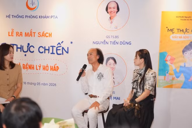 Lễ ra mắt sách “Mẹ thực chiến – Giải mã bệnh lý hô hấp”.