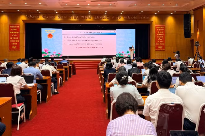 Hội nghị được tổ chức theo hình thức trực tiếp kết hợp trực tuyến, kết nối tới 34 điểm cầu Thuế các tỉnh, thành phố và 350 điểm cầu Thuế cơ sở trên cả nước. (Ảnh: Minh Phương)