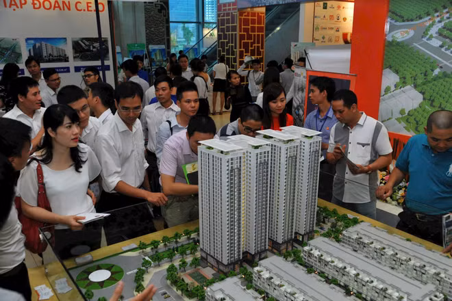 Thị trường bất động sản đang chuyển dịch dần sang một cơ chế cạnh tranh mới, không còn là thiếu nguồn cung, không cố sở hữu nhà bằng mọi giá mà là khả năng hấp thụ của dòng tiền. Ảnh HẢI NAM