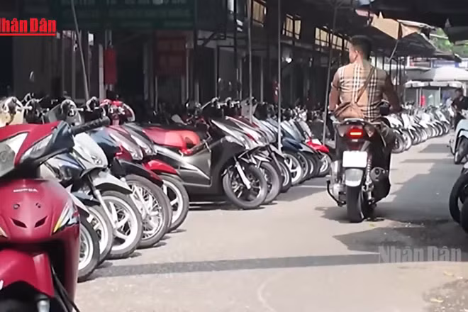 [Video] Phạt tiền từ 800.000 đồng đến 1 triệu khi mua xe máy cũ không làm thủ tục sang tên