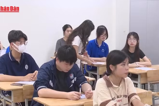 [Video] Gần 130.000 học sinh Hà Nội đăng ký dự thi lớp 10 năm học 2026–2027