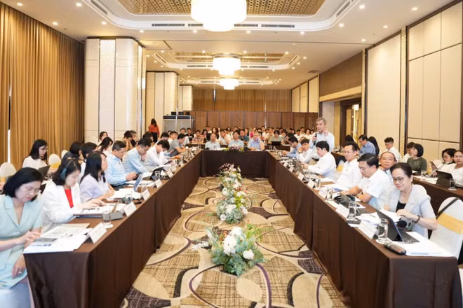 Các đại biểu tham dự hội thảo. (Ảnh: TRẦN NAM)