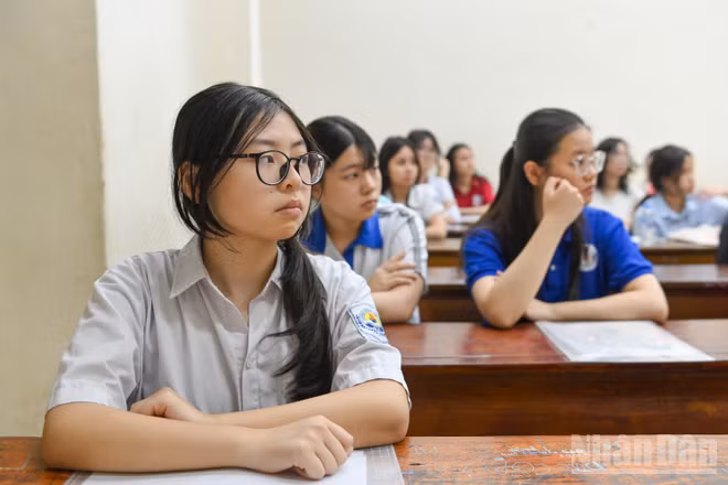 Thí sinh trong mùa thi năm 2026 (Ảnh: THẾ ĐẠI)