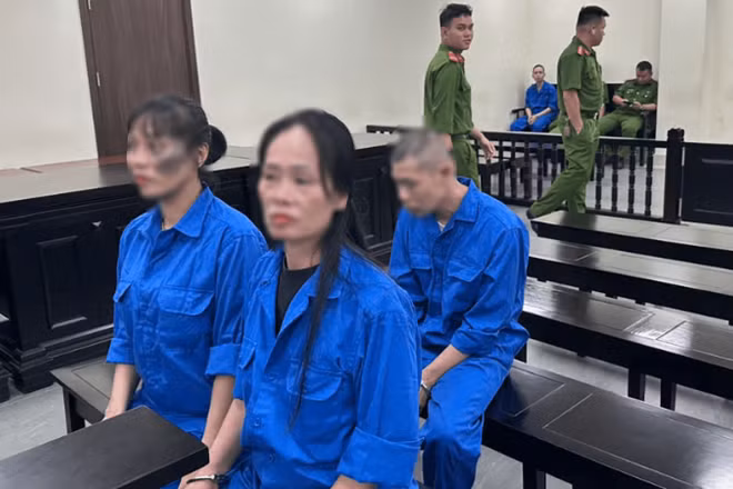 Các bị cáo tại phiên tòa. (Ảnh. M.H)