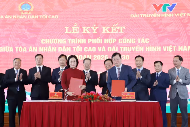 Quang cảnh lễ ký kết hai bên. (Ảnh: MAI ĐỈNH)