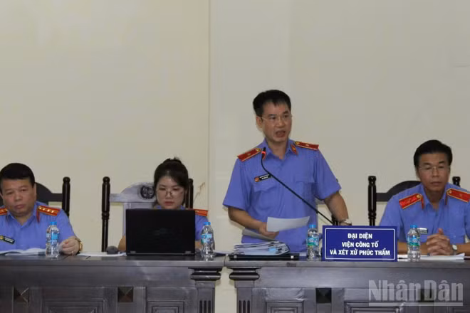 Đại diện Viện Kiểm sát tại phiên tòa. (Ảnh: HN)