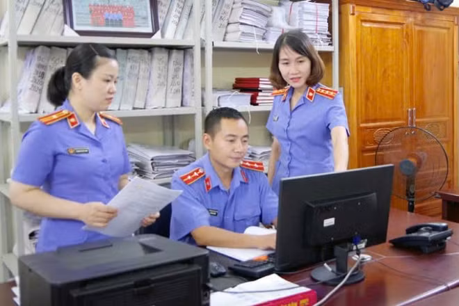 Các kiểm sát viên thời gian qua thực hiện tốt chức năng điều tra, thực hành quyền công tố.