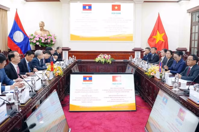 Quang cảnh buổi tọa đàm.