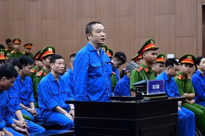Bị cáo Trần Văn Trường, cựu Viện trưởng Viện Pháp y tâm thần Trung ương. (Ảnh: VP)