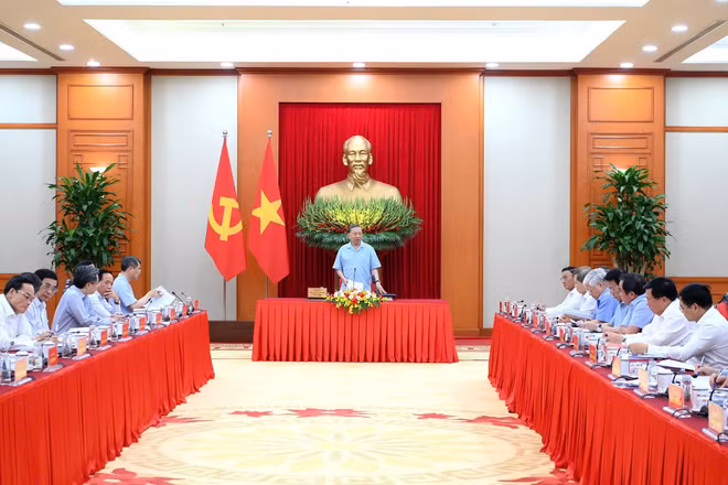Tổng Bí thư, Chủ tịch nước Tô Lâm chủ trì cuộc làm việc. (Ảnh ĐĂNG KHOA)