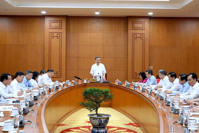 Quang cảnh cuộc làm việc. (Ảnh: ĐĂNG KHOA)
