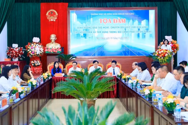 Quang cảnh cuộc tọa đàm. (Ảnh: Quang Thái)