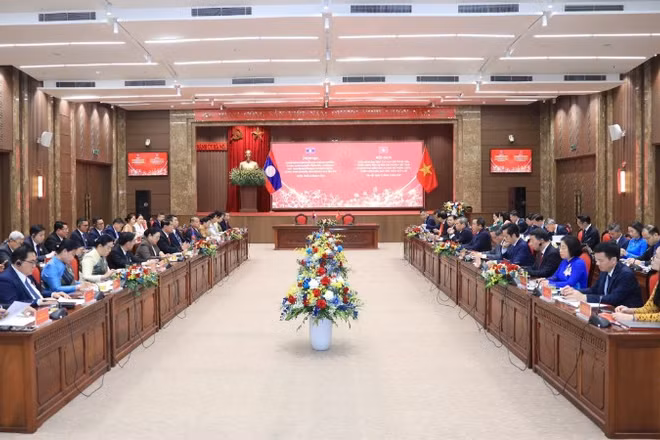 Quang cảnh cuộc hội đàm.