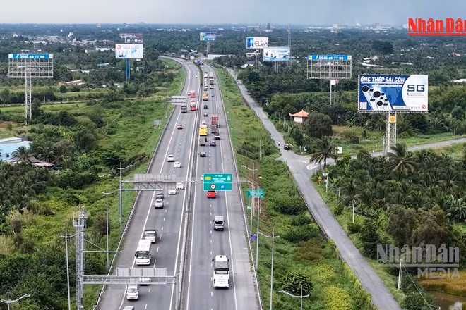 [Video] Ngành xây dựng dẫn đầu tăng trưởng, song nhiều dự án vẫn chậm tiến độ
