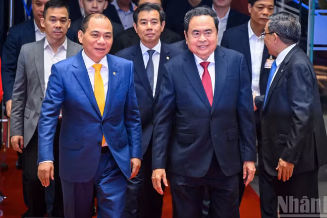 [Ảnh] Chủ tịch Quốc hội Trần Thanh Mẫn dự Lễ trao giải VinFuture 2025