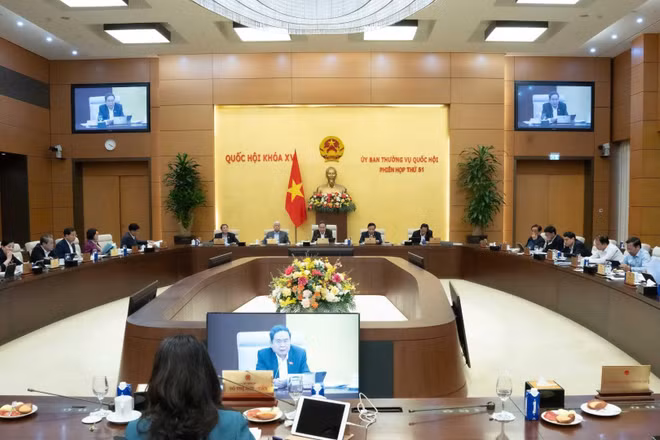 Phiên họp thứ 51 của Ủy ban Thường vụ Quốc hội.