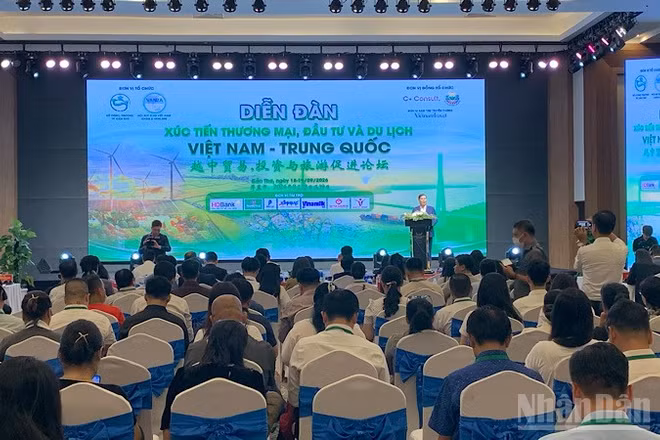 Quang cảnh diễn đàn. (Ảnh: THANH TÂM)
