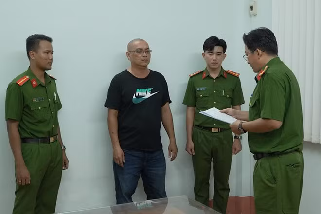 Công an Cần Thơ khởi tố chủ trại hòm gây rối trật tự công cộng.
