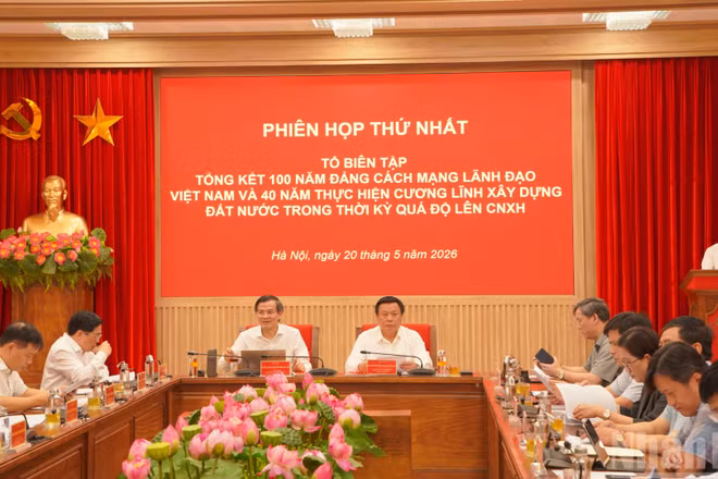 Quang cảnh phiên họp. (Ảnh: HẢI ĐĂNG)
