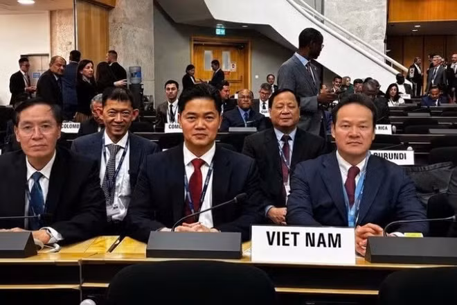 Đoàn Việt Nam tham dự Đại hội đồng Y tế thế giới lần thứ 79. (Ảnh: TTXVN)
