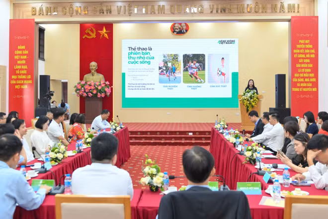 Hội thảo “Phát triển toàn diện thế hệ trẻ Việt Nam: Kiến tạo nguồn lực cho kỷ nguyên mới” do Báo Nhân Dân phối hợp Bộ Giáo dục và Đào tạo tổ chức, với sự đồng hành của Nestlé Việt Nam.